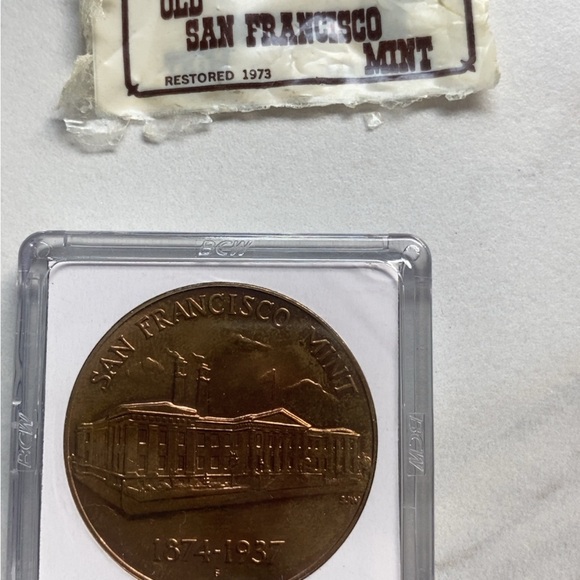 United States Treasury Department Coin - Picture 3 of 4